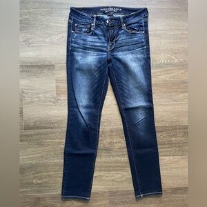 American Eagle Skinny Jeans Size 8 - Faded Blue